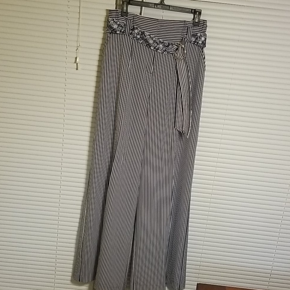New York and company wide leg pants